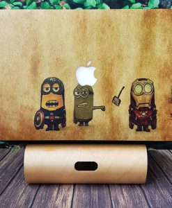 Case macbook hình Minions đang yêu